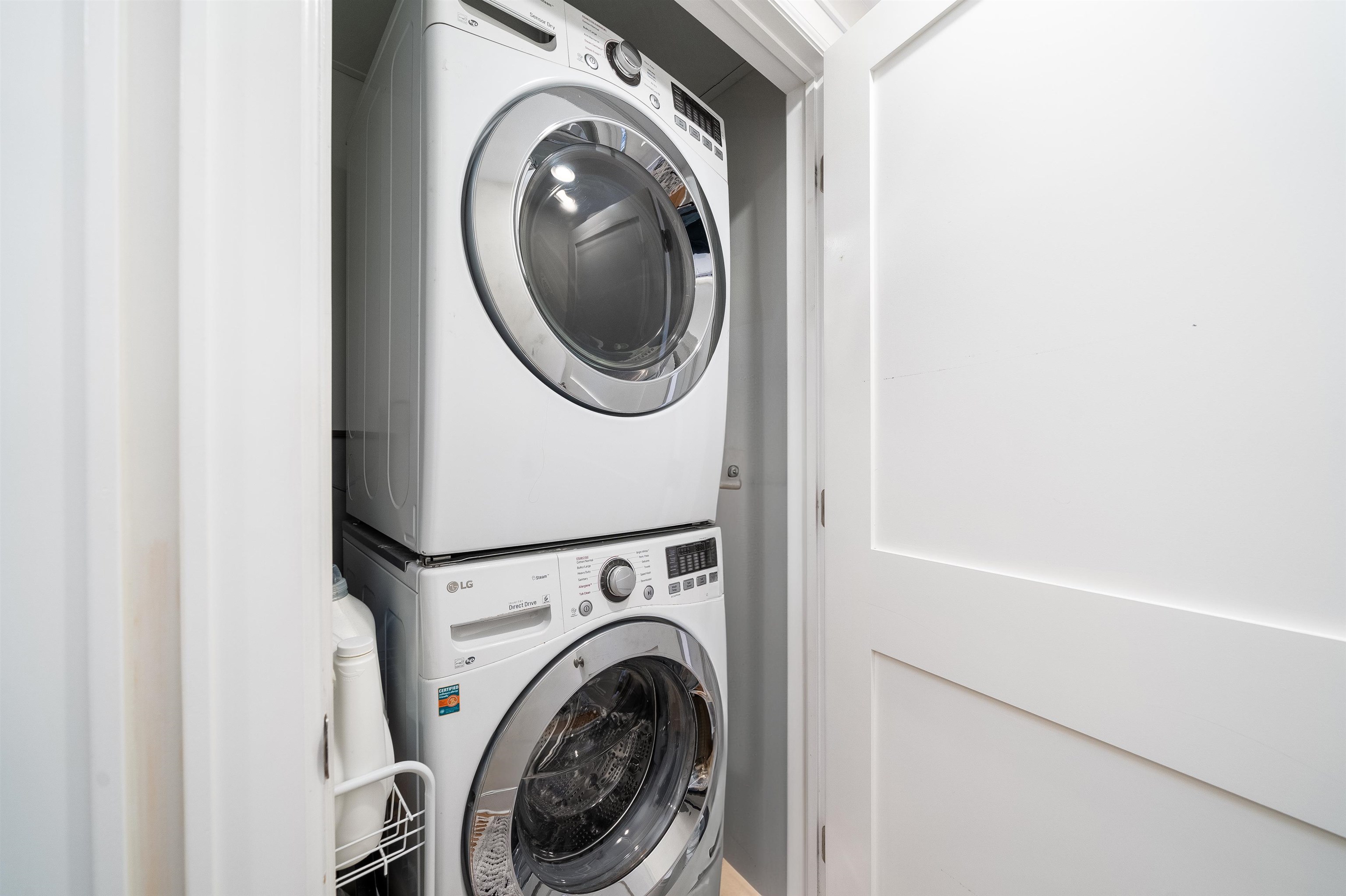235 BLOOMFIELD ST Unit: 2