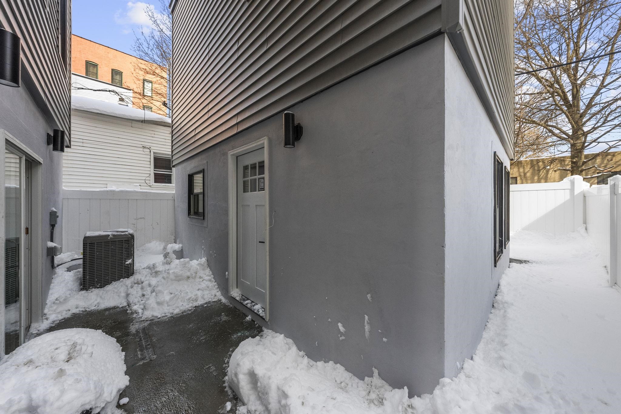 600 BRAMHALL AVE Unit: ADU