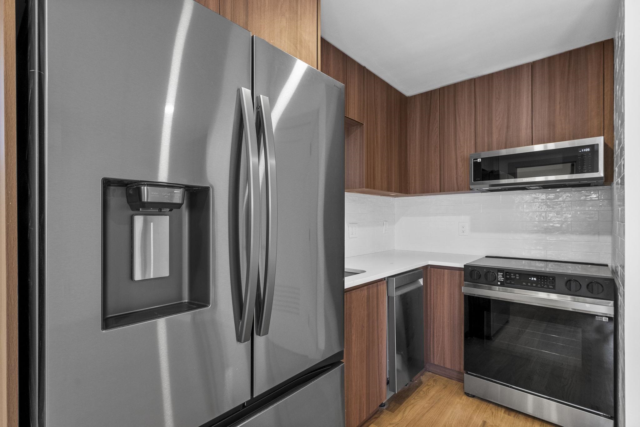 600 BRAMHALL AVE Unit: ADU