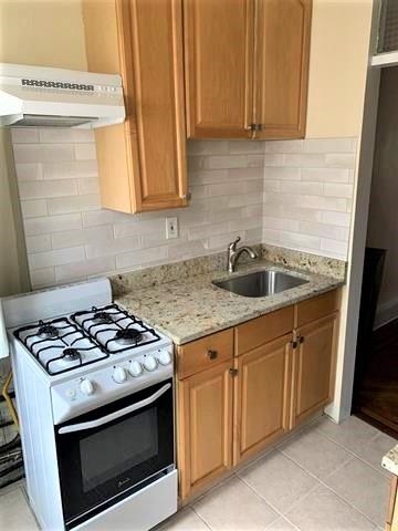 324 WASHINGTON ST Unit: 3