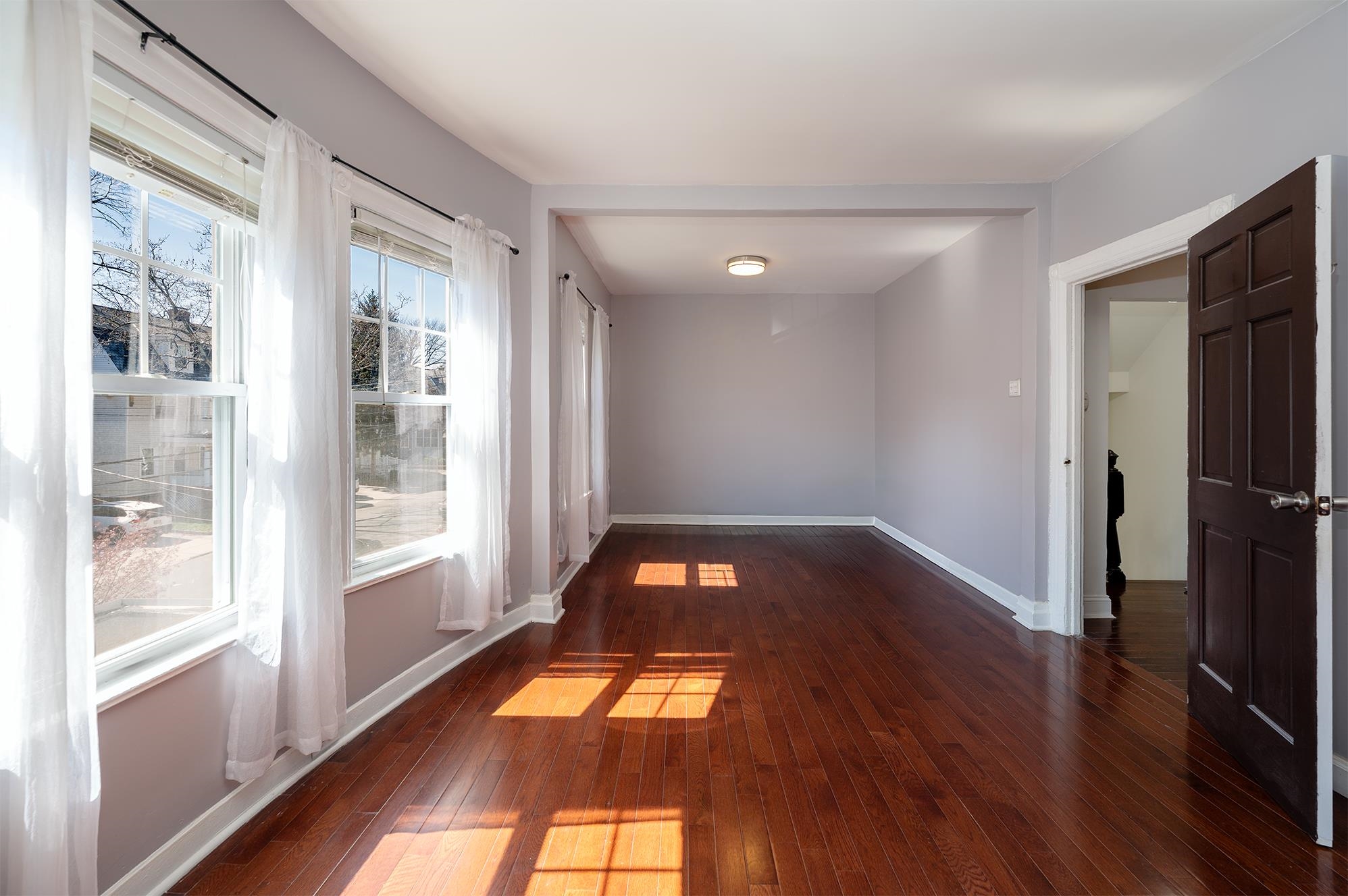 138 JEWETT AVE