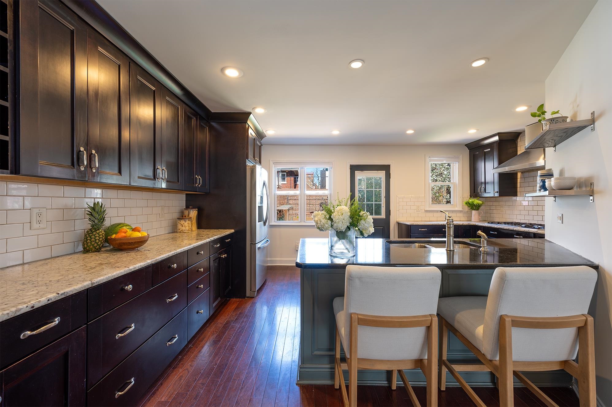 138 JEWETT AVE
