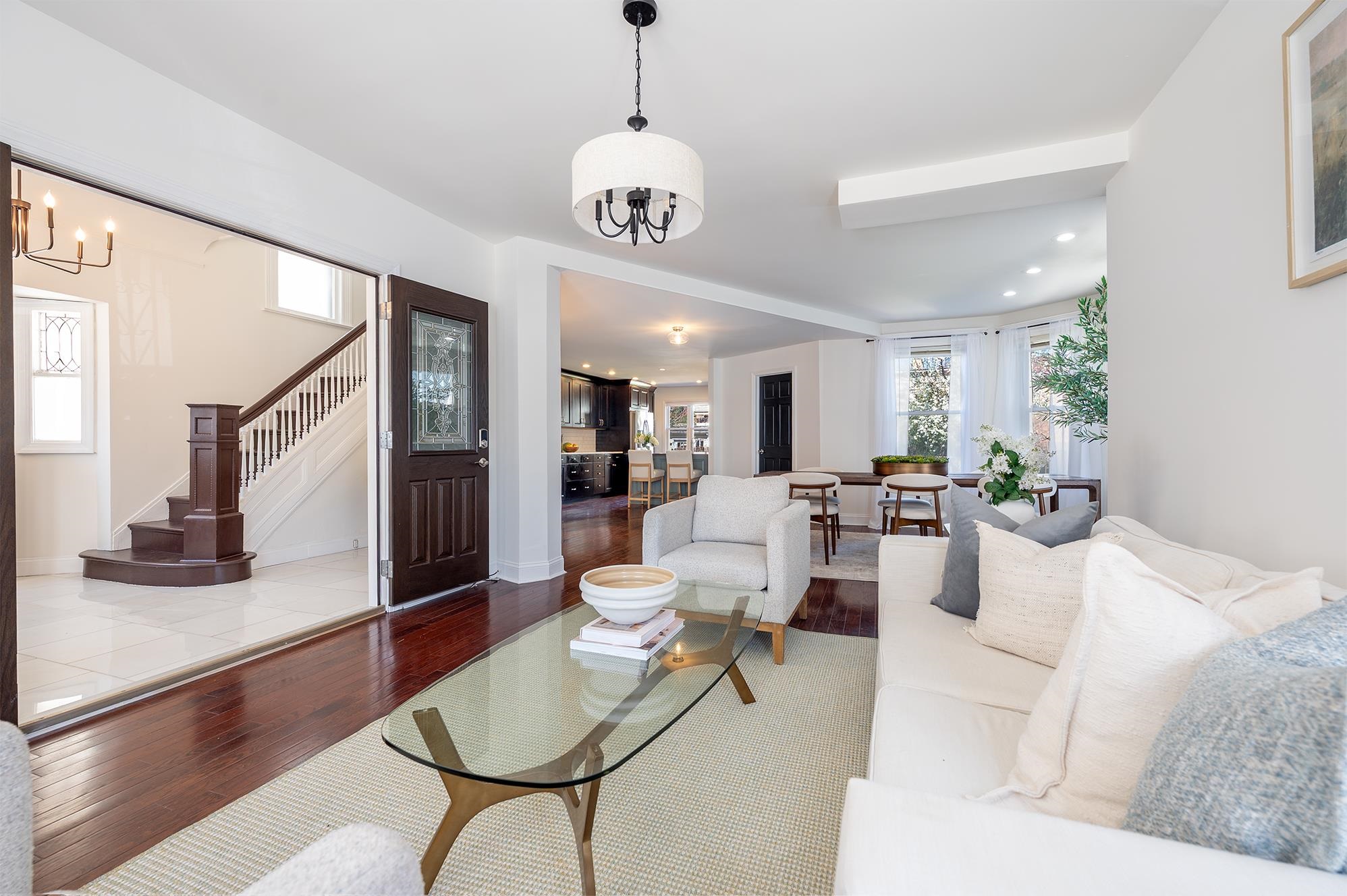 138 JEWETT AVE