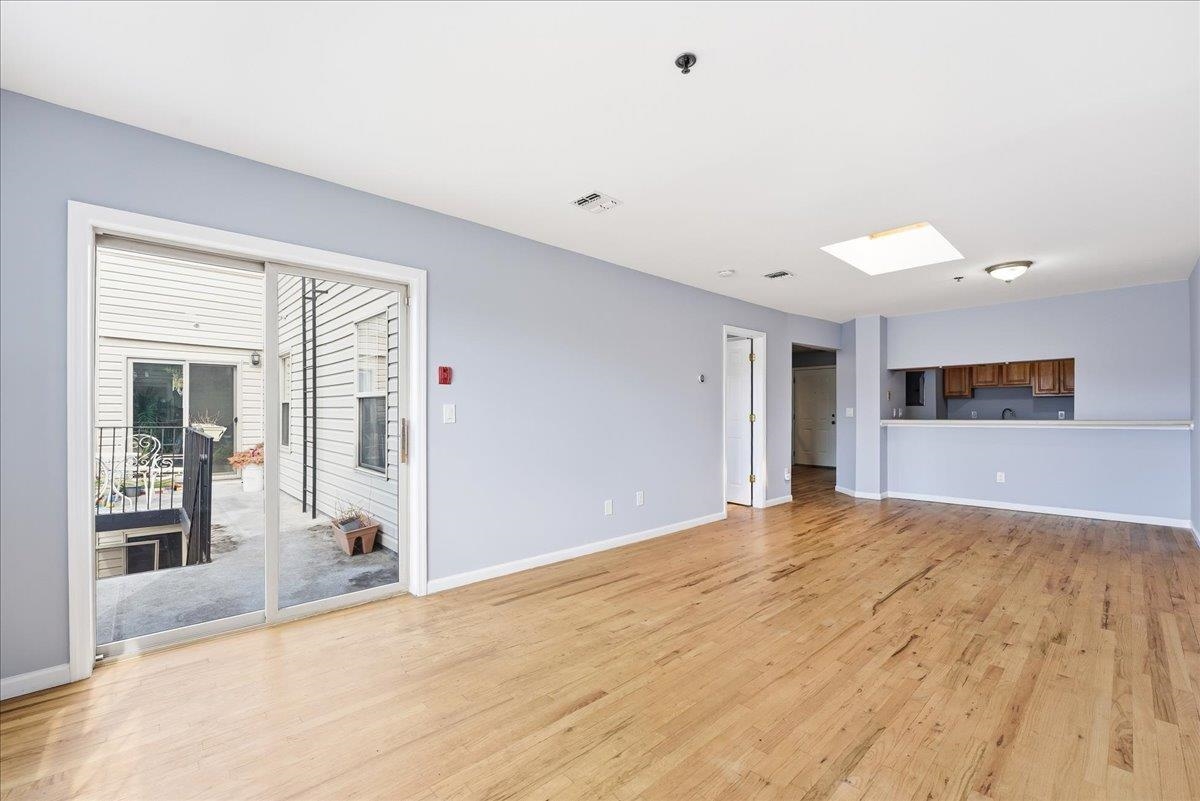 220 JEFFERSON ST Unit: 4B