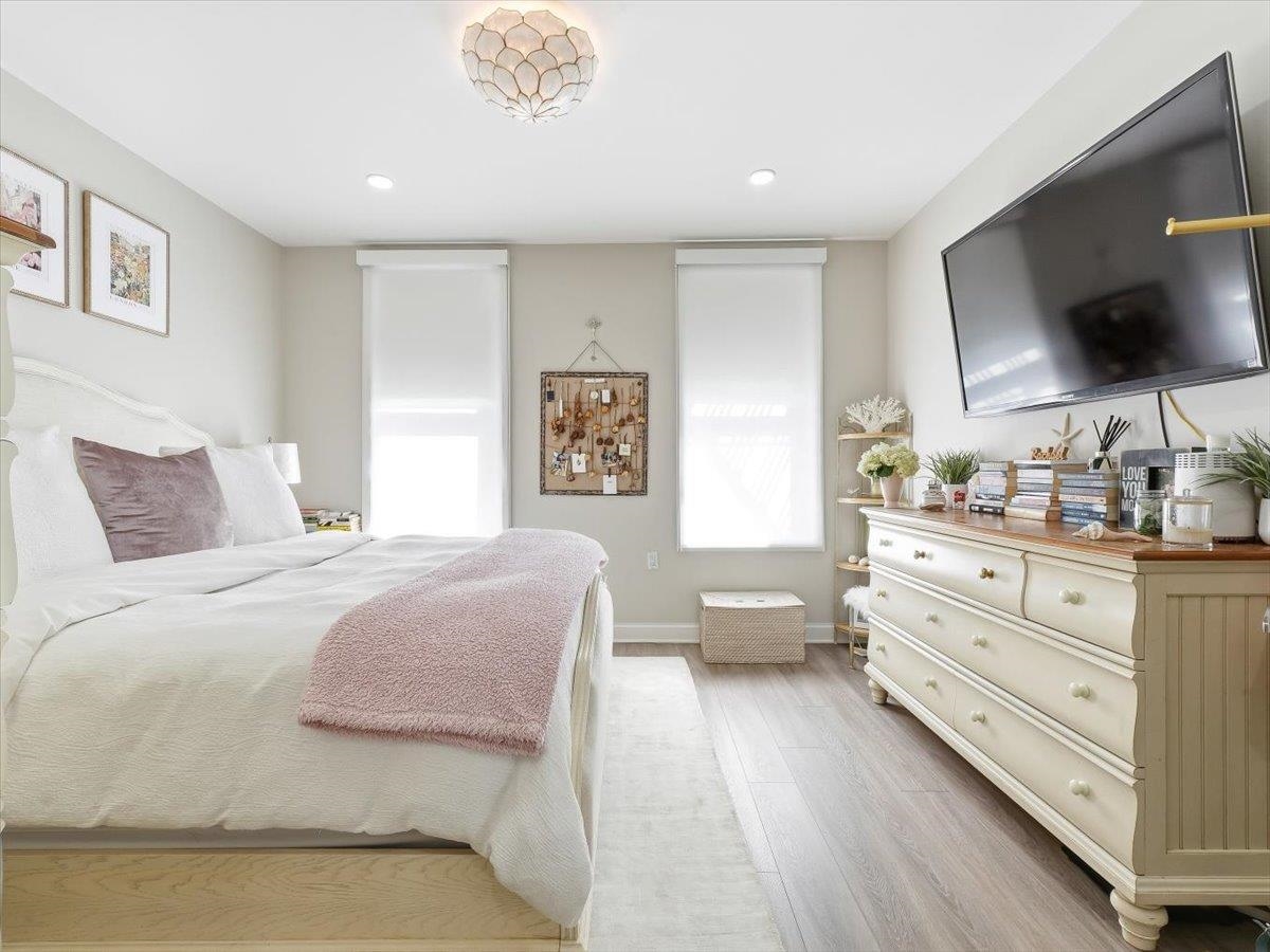 406 MADISON ST Unit: 3R