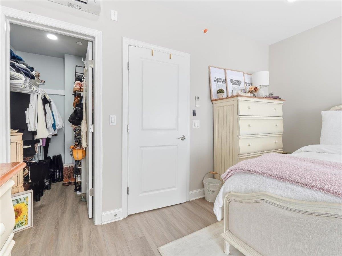 406 MADISON ST Unit: 3R