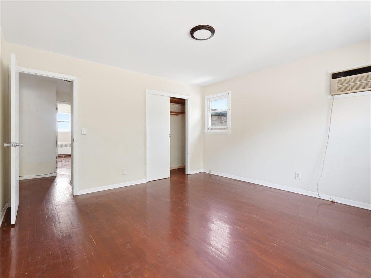 648 FAIRVIEW AVE Unit: 2