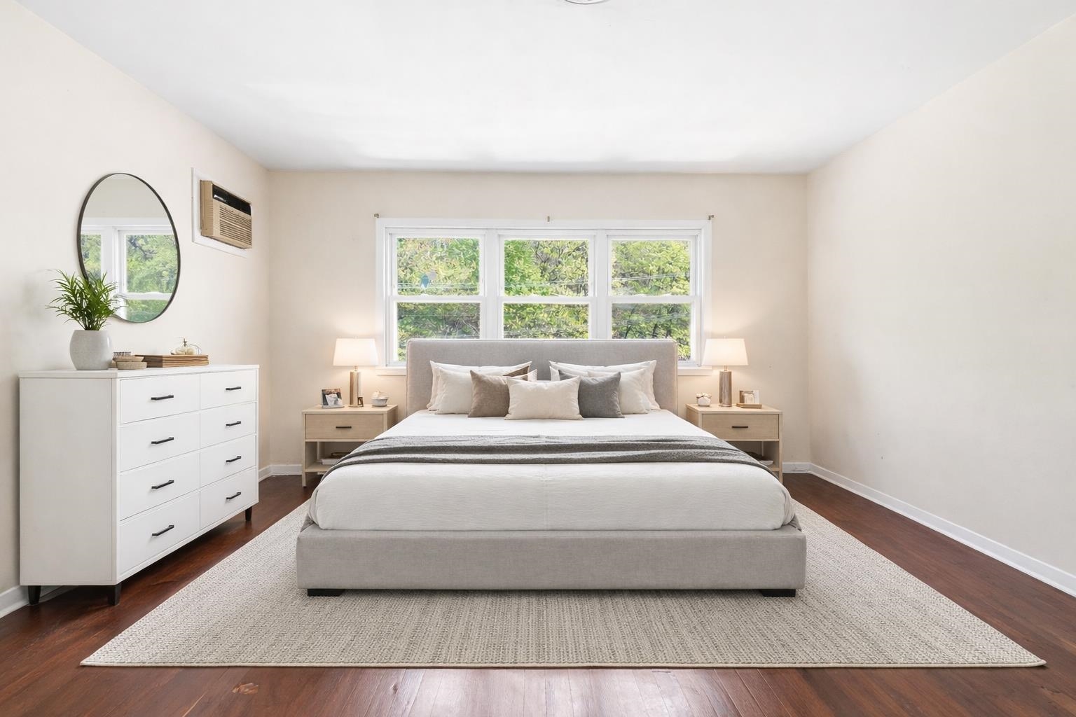 648 FAIRVIEW AVE Unit: 2