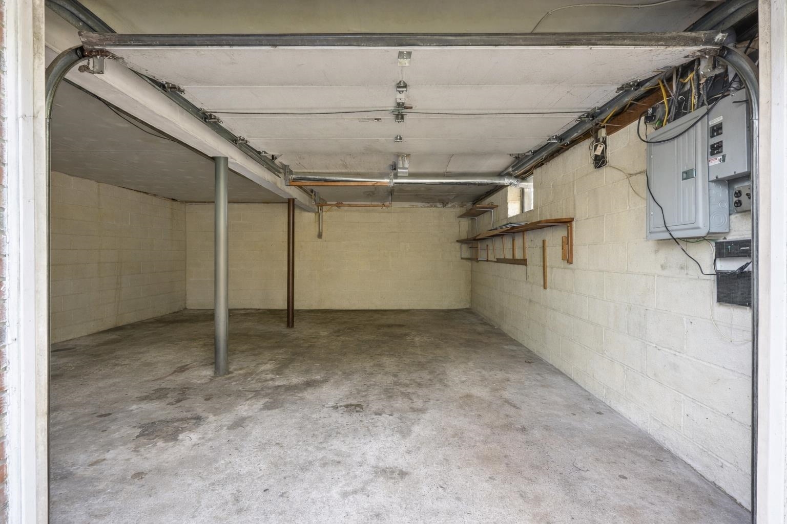 648 FAIRVIEW AVE Unit: 2