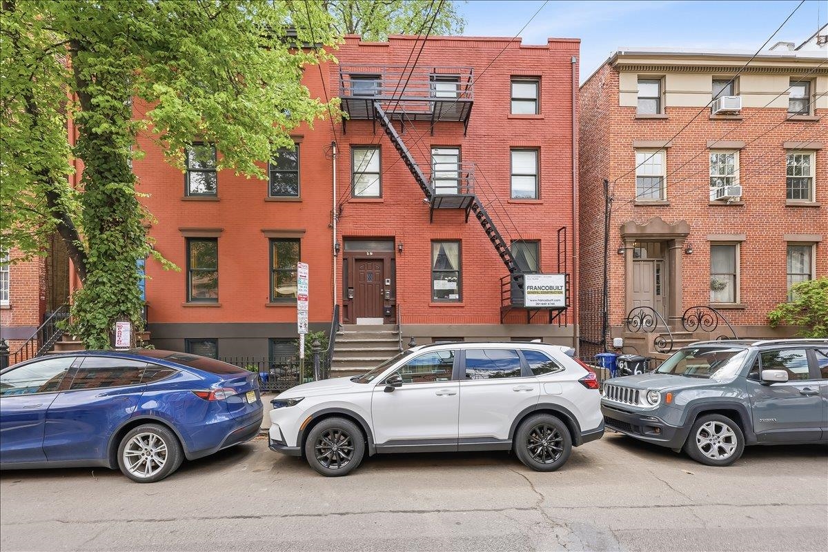 59 WAYNE ST Unit: 3