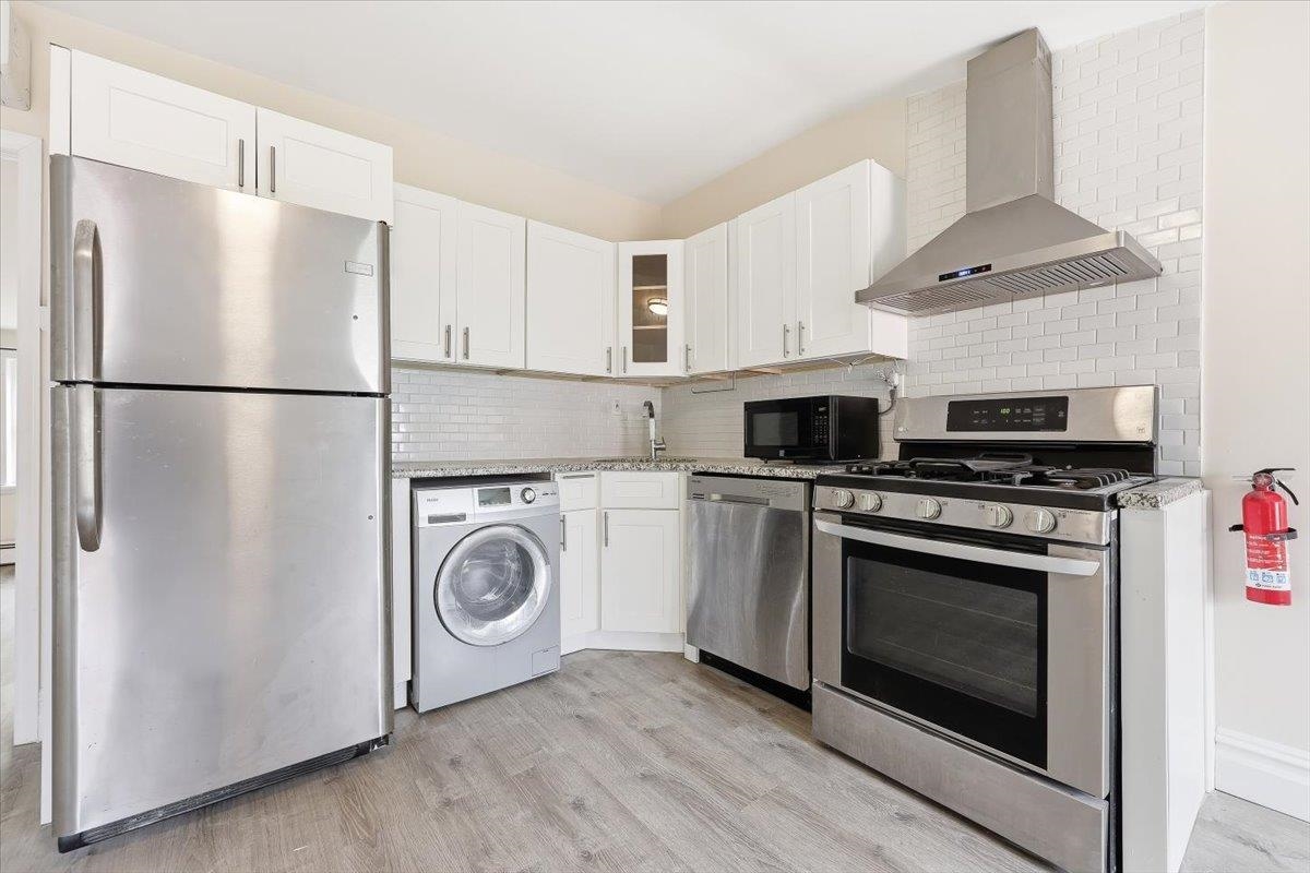 59 WAYNE ST Unit: 3