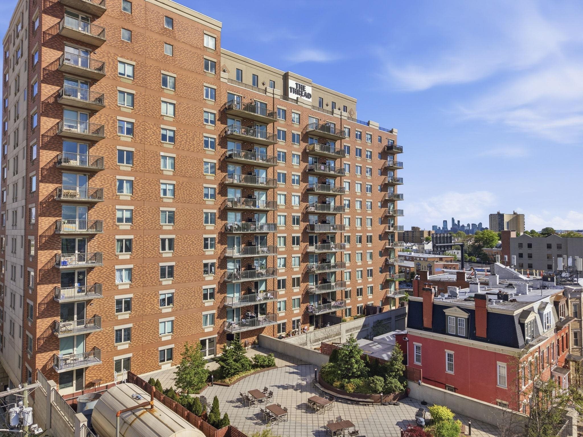3312 HUDSON AVE Unit: 6N