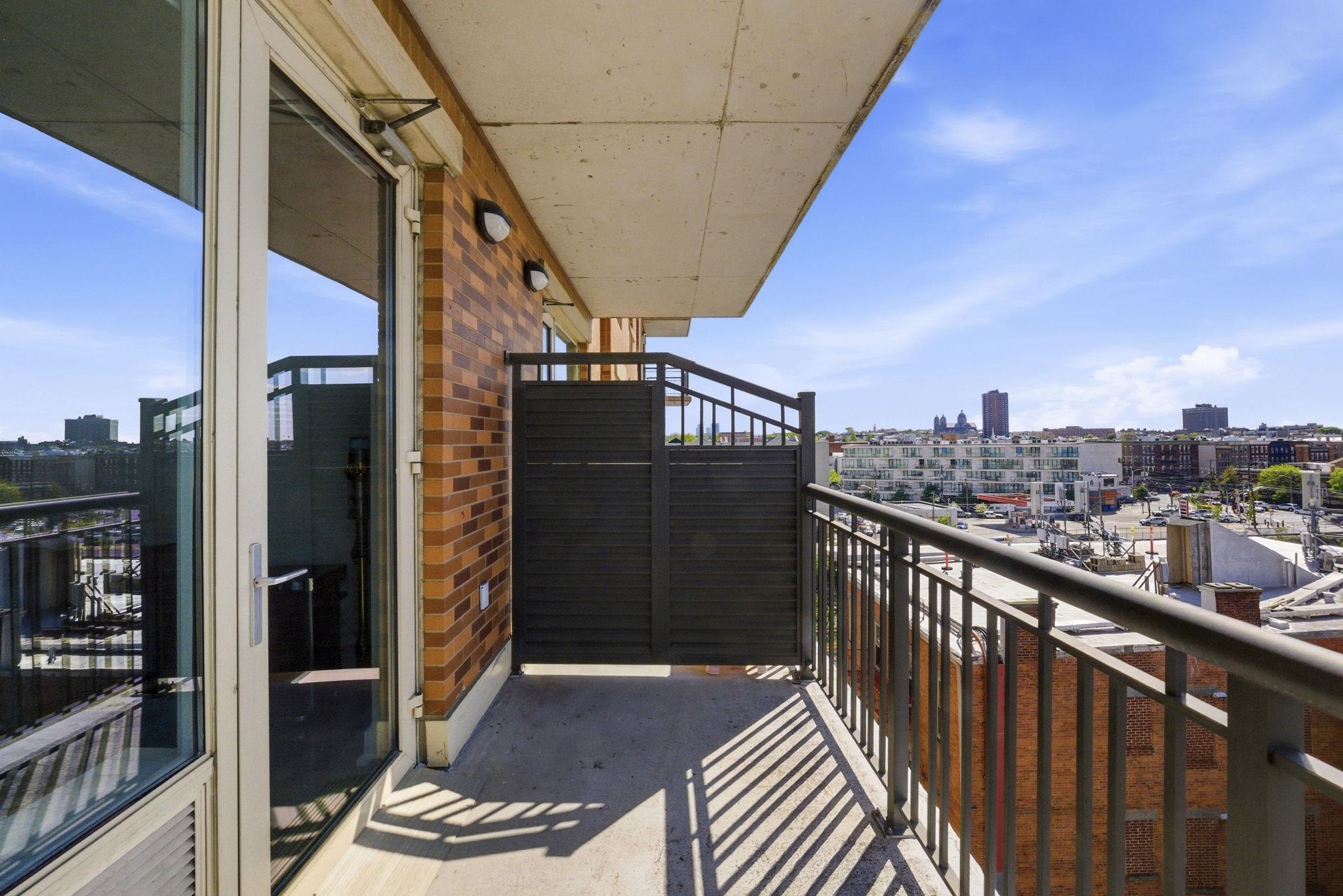 3312 HUDSON AVE Unit: 6N