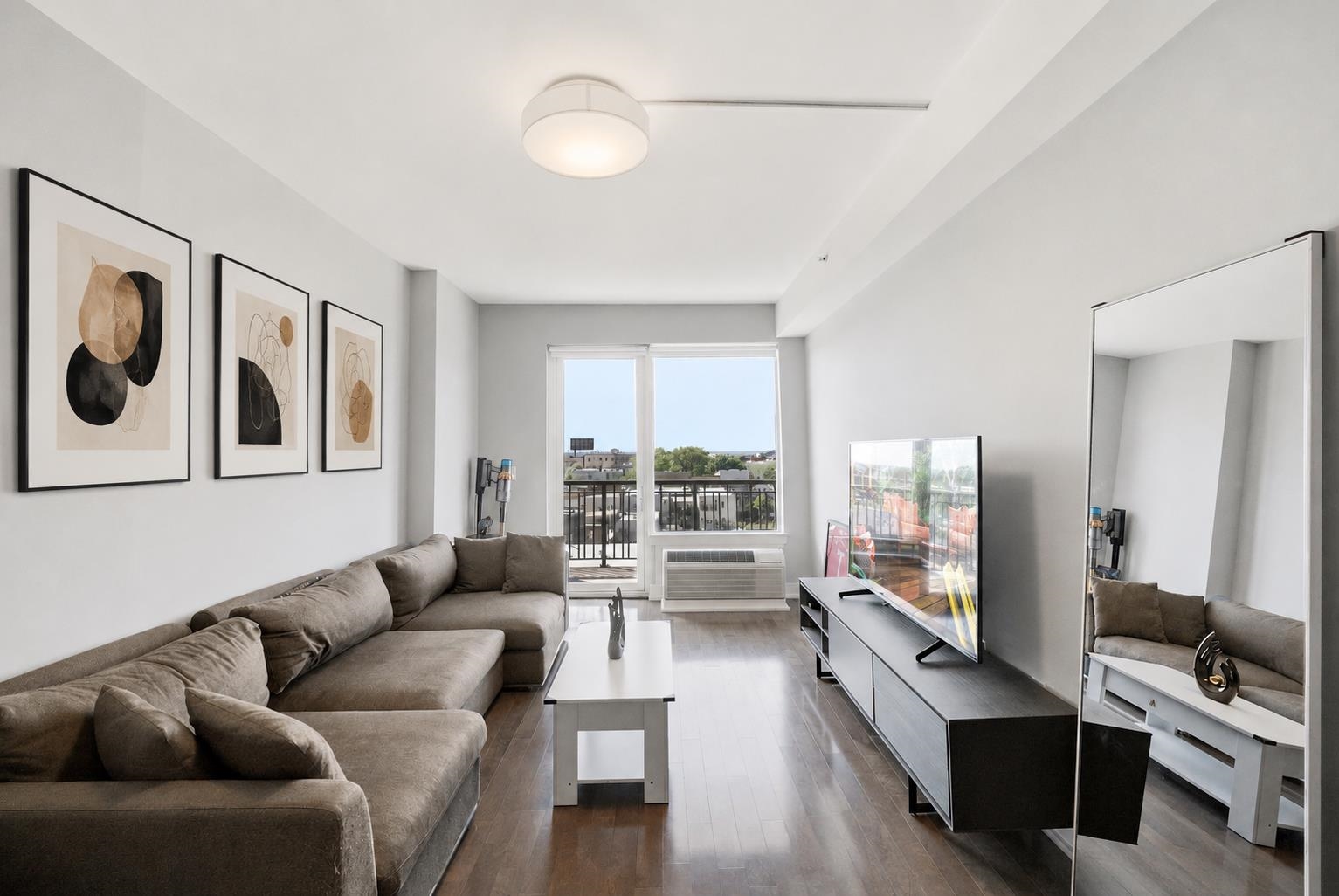 3312 HUDSON AVE Unit: 6N