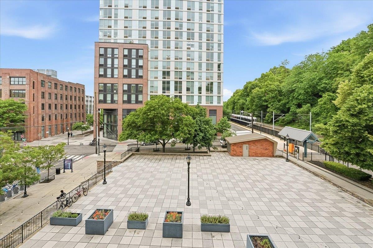 800 JACKSON ST Unit: 309