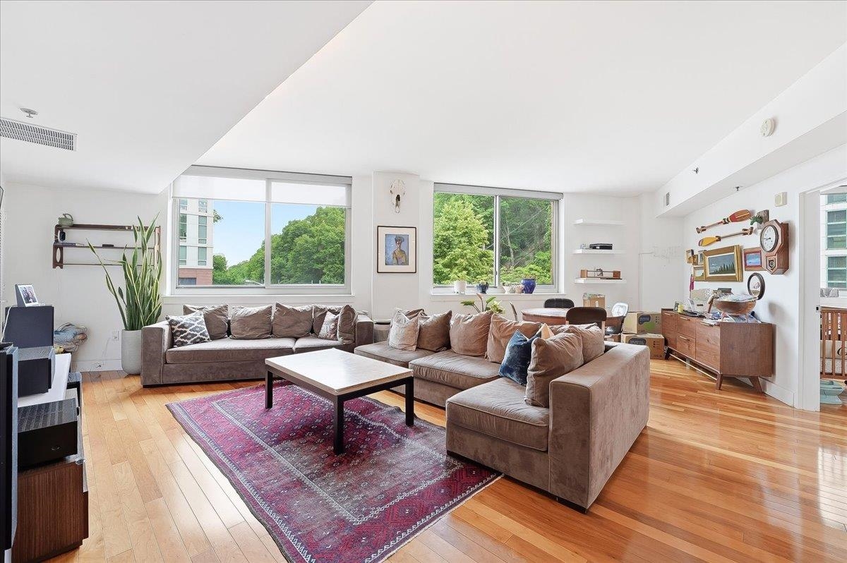 800 JACKSON ST Unit: 309