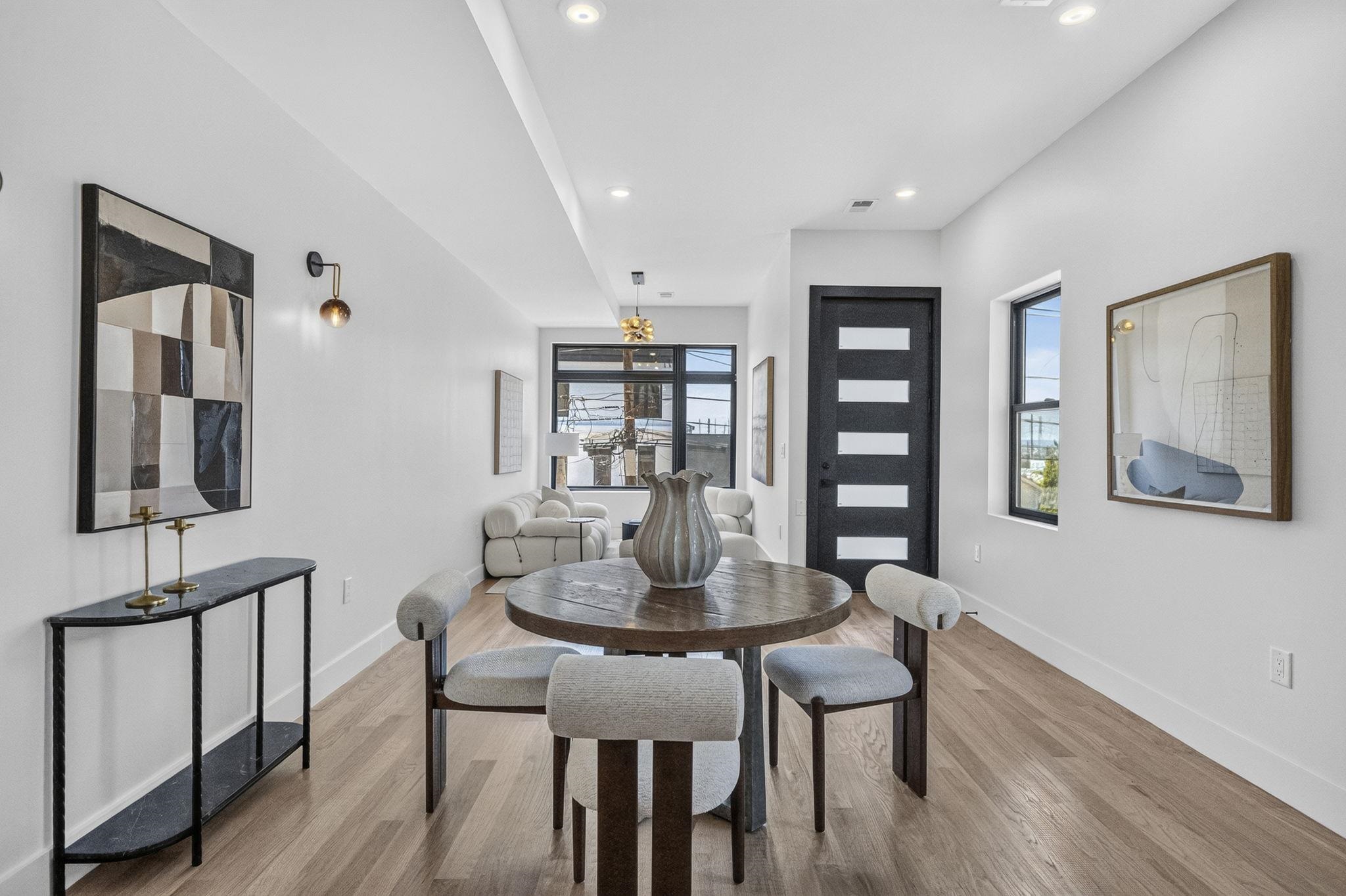 104 TERRACE AVE Unit: 1