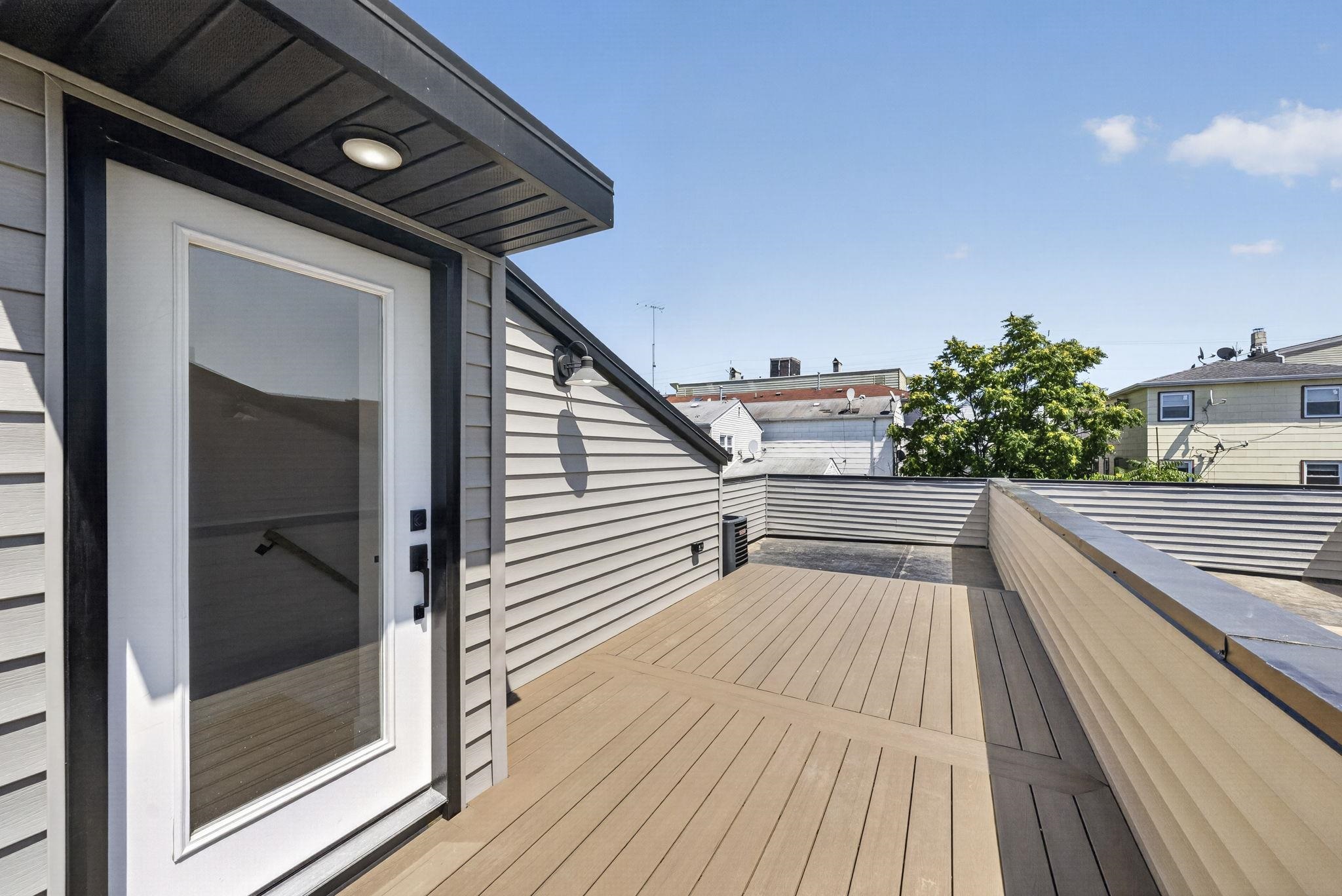 104 TERRACE AVE Unit: 1