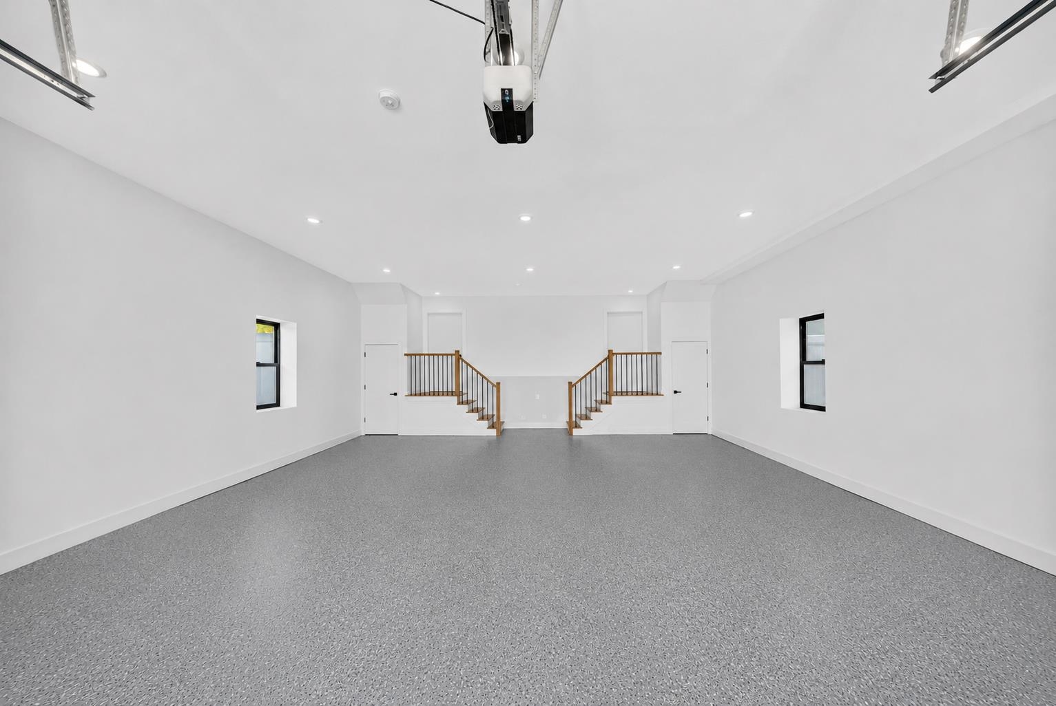104 TERRACE AVE Unit: 1