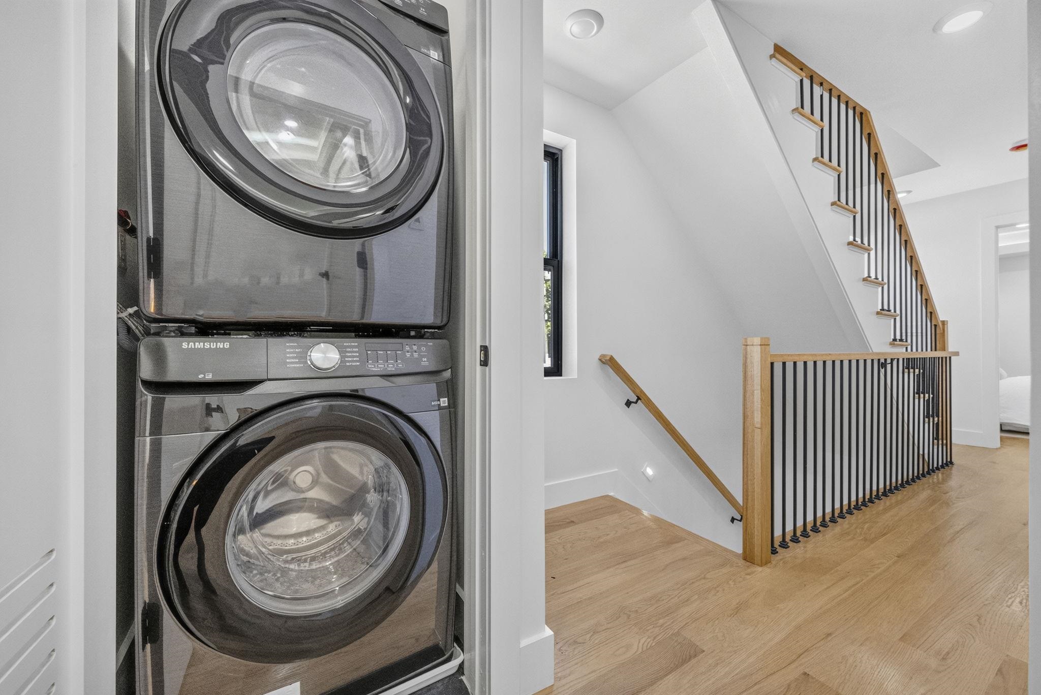 104 TERRACE AVE Unit: 1