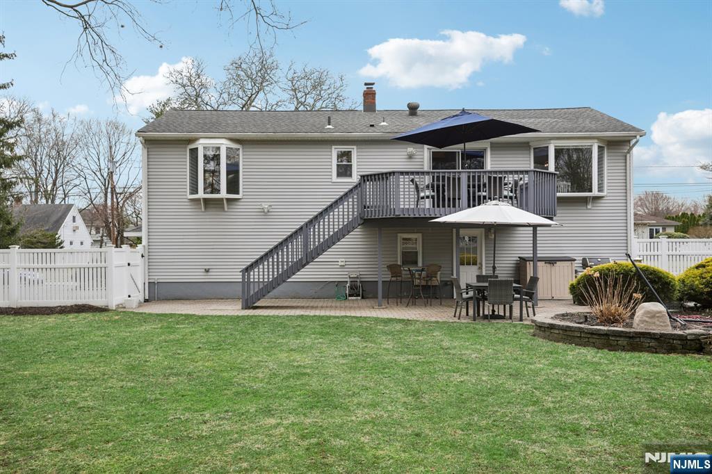 116 Carol Place