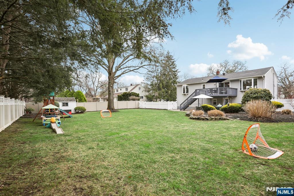 116 Carol Place
