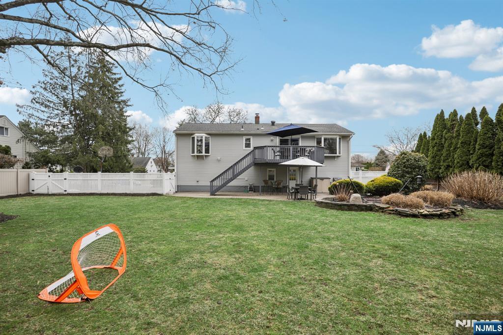 116 Carol Place