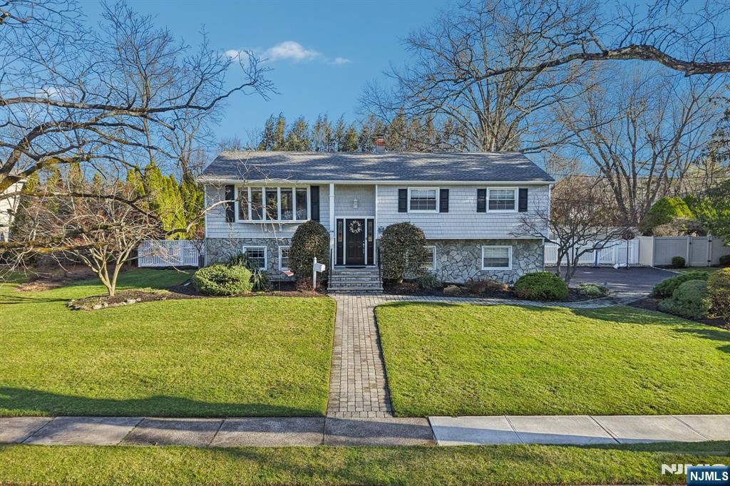 116 Carol Place