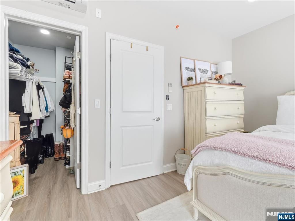 406 Madison Street 3R