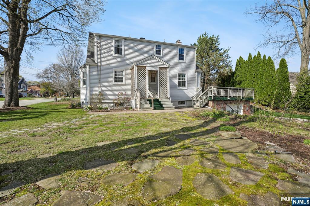 122 Johnson Avenue
