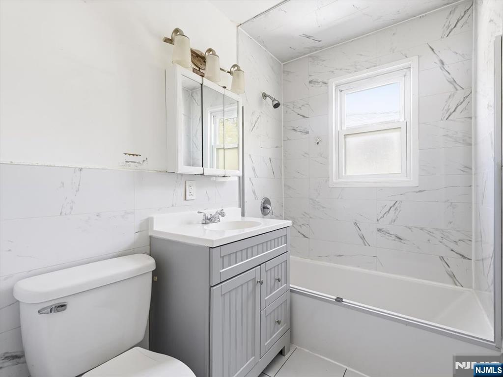 648 Fairview Avenue 2