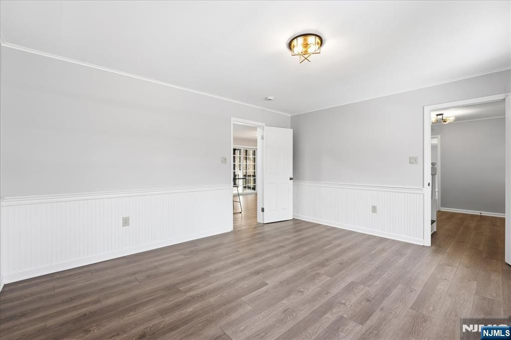 611 Snake Den Road
