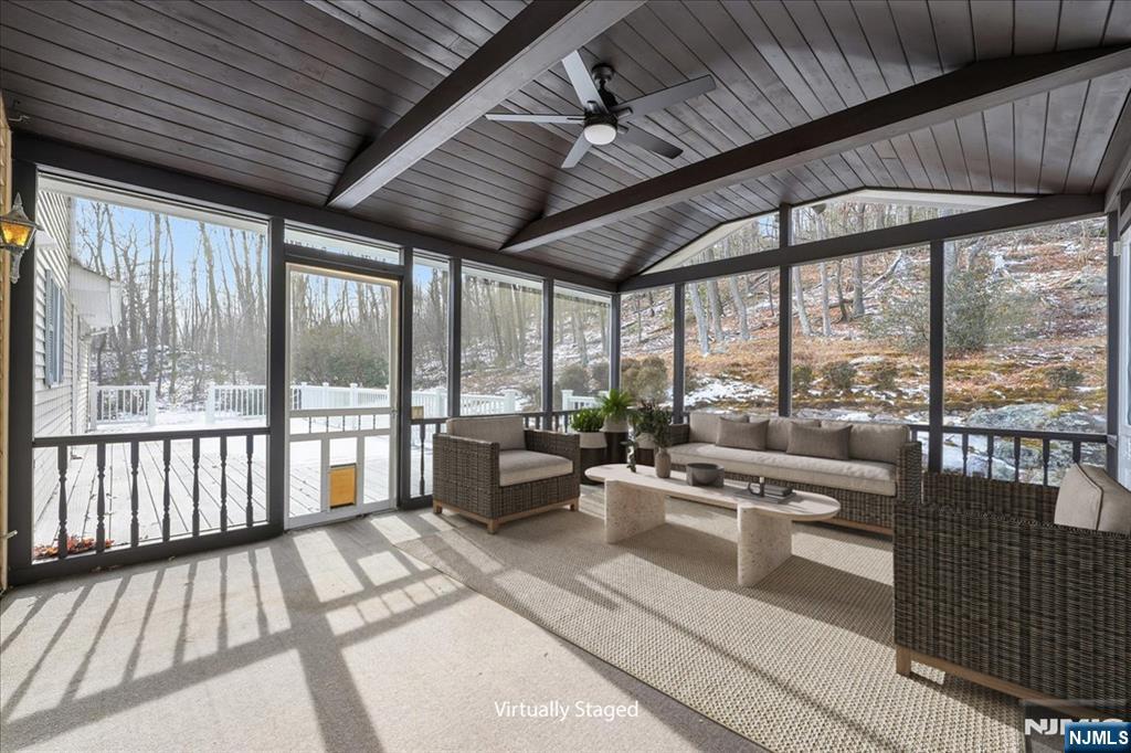 611 Snake Den Road