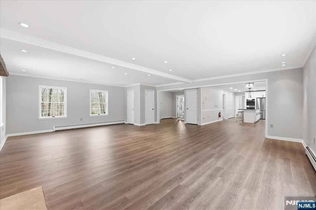 611 Snake Den Road