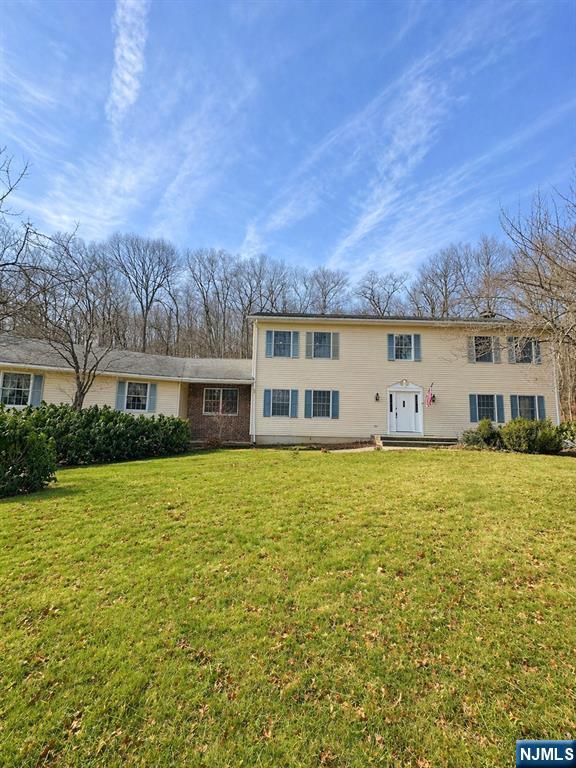 611 Snake Den Road