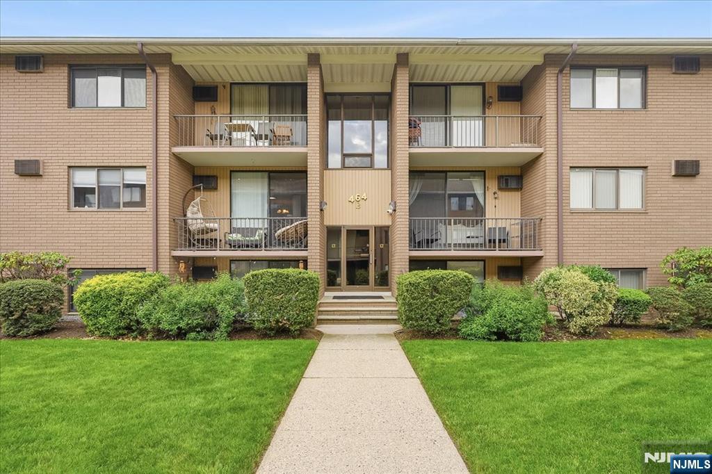 464 Liberty Street 205