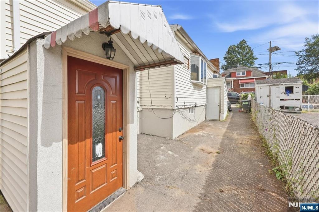 41 Malcolm Avenue
