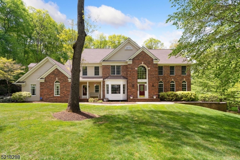 7 Heritage Ct