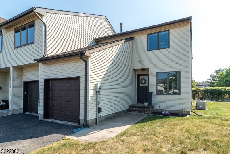 23 Fir Ct