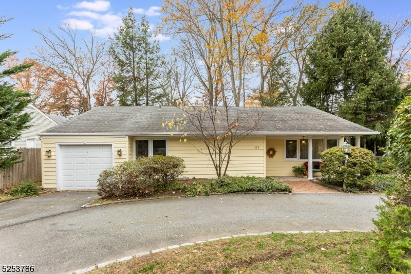 117 Woodland Ave