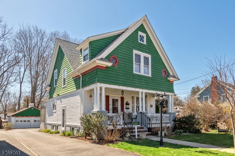 20 Walker Ave