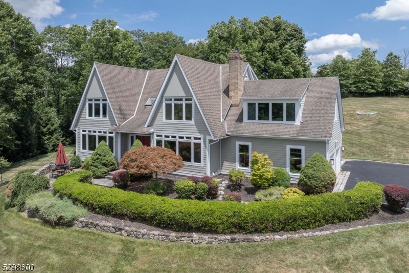 4 Lincroft Dr