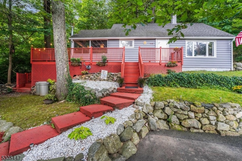 348 Cupsaw Dr