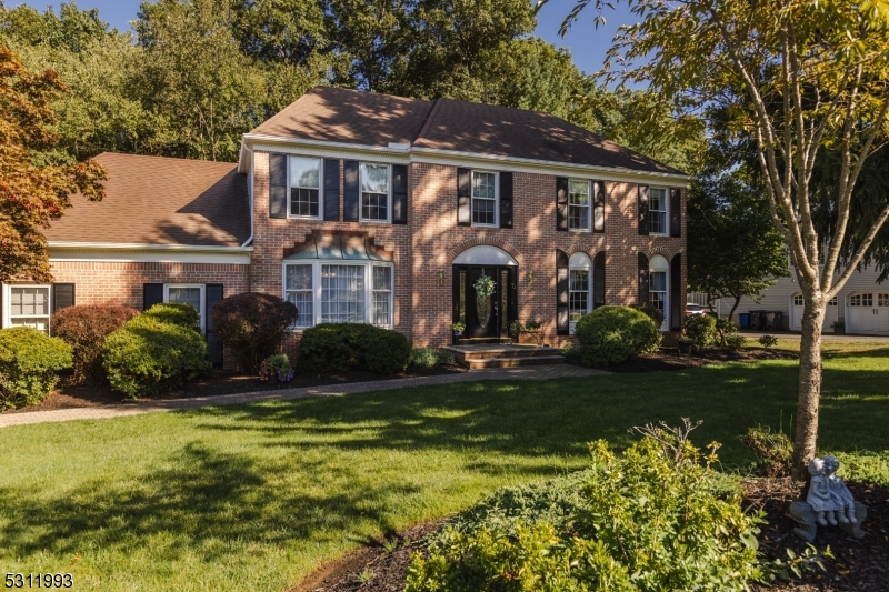 74 Forest Way