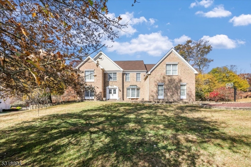 87 Kim Ln