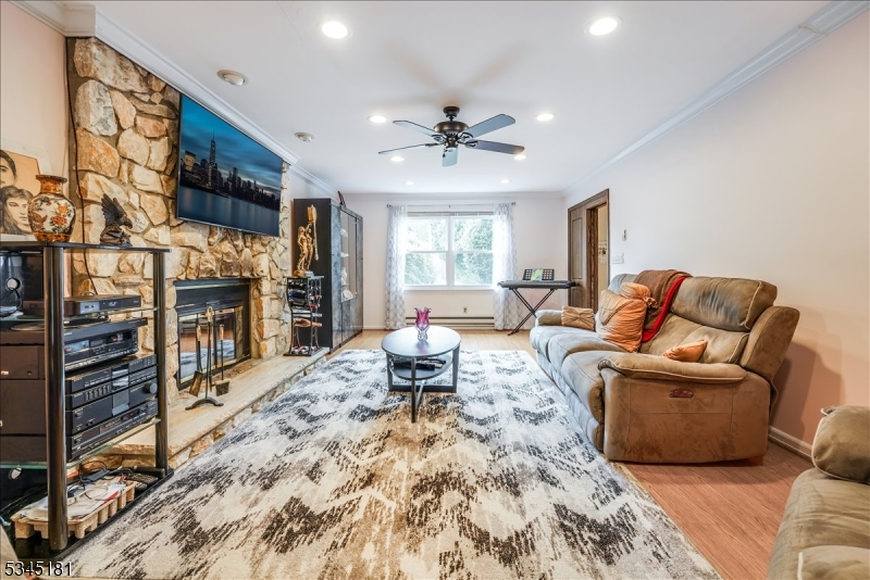 144 Clover Hill Dr