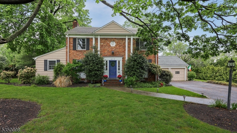710 Woodland Ave