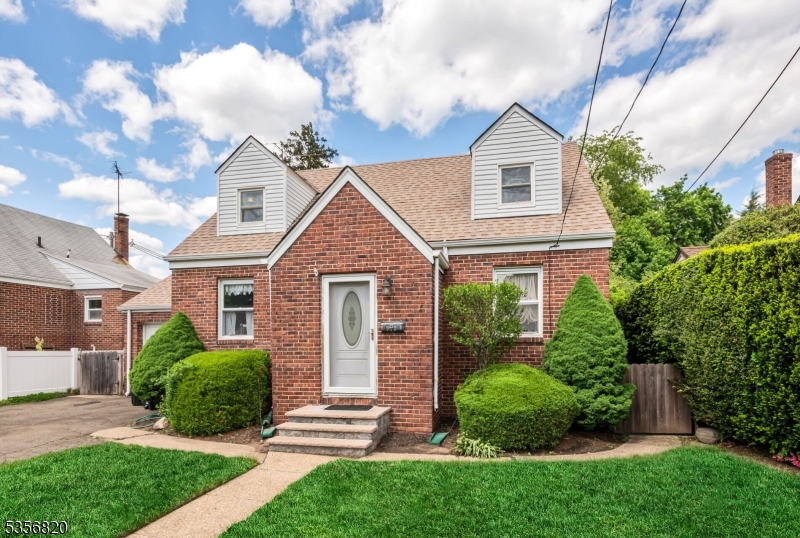 269 Henley Ave