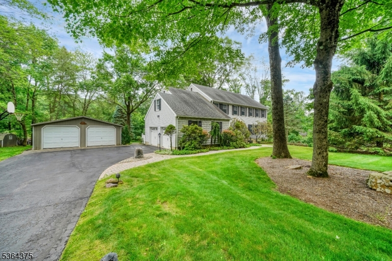 125 Drakestown Rd