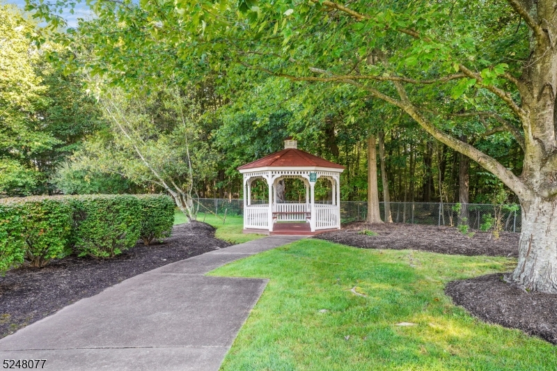 58 Garden Ct